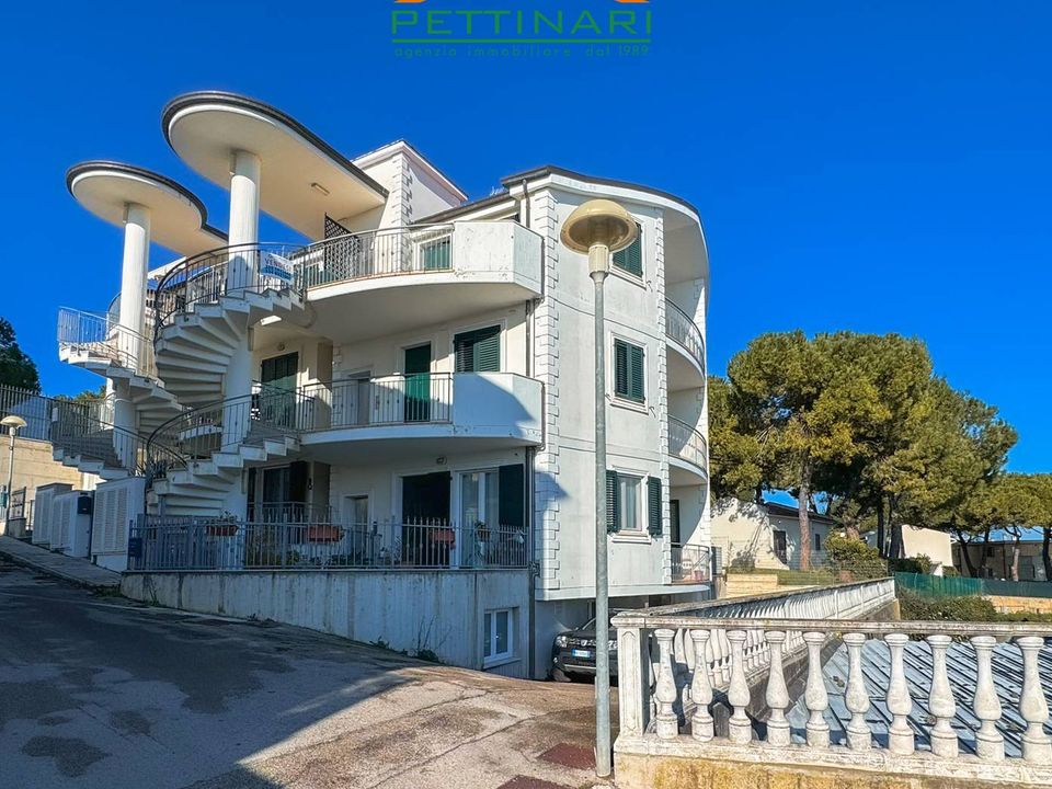 Parkeringsplads i Porto Recanati, Macerata - foto 1