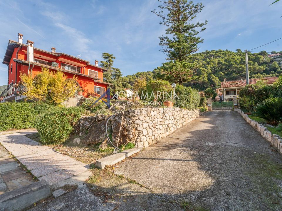 Villa i Ventimiglia, Imperia - foto 1