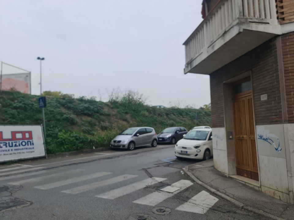Garaż: Ferrara, Ferrara – zdjęcie 5