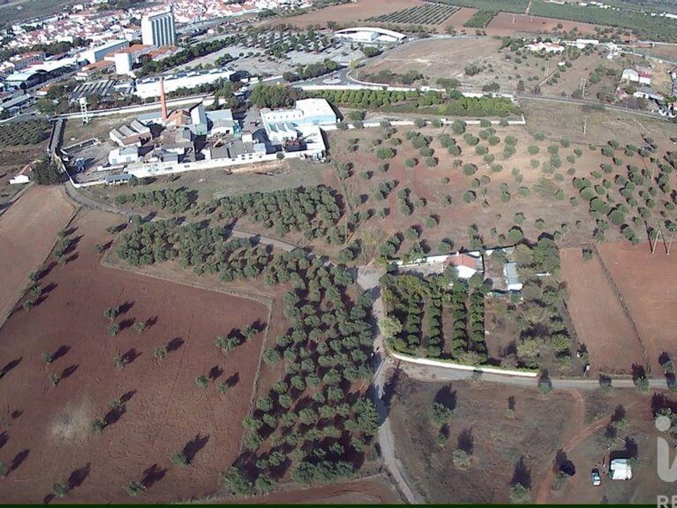 Helårsgrund i Moura, Beja - foto 4