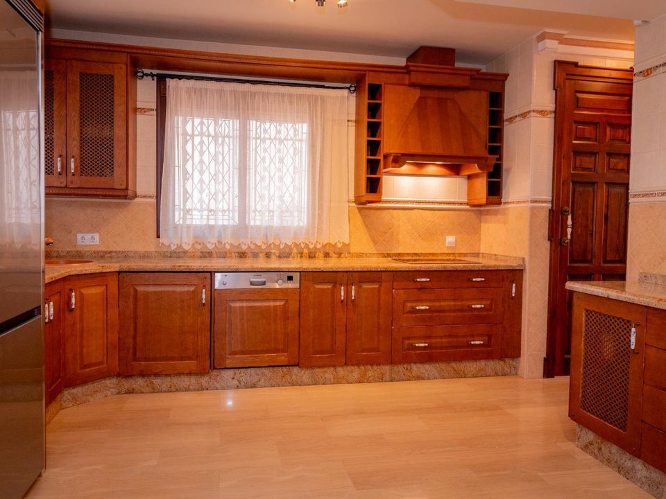 Villa in Antequera, Malaga - foto 1