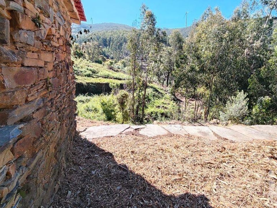 Dorpshuis in Serta, Castelo Branco - foto 1