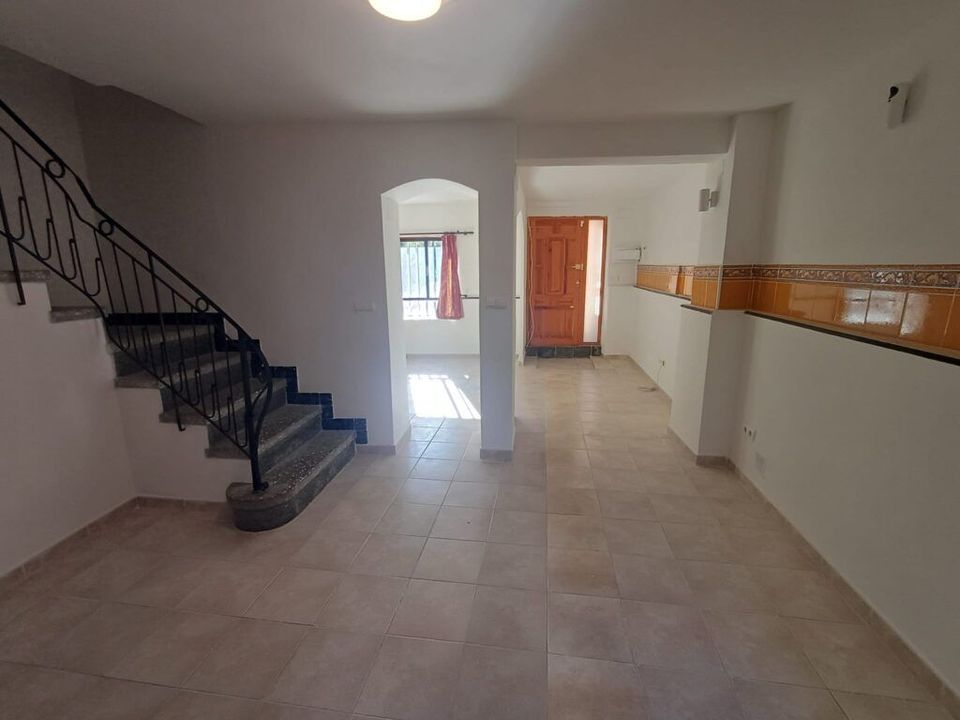 городской дом в Oliva, Valencia - фотография 5