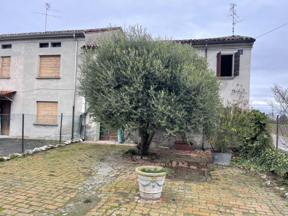 Landejendom i Suzzara, Mantua - foto 1