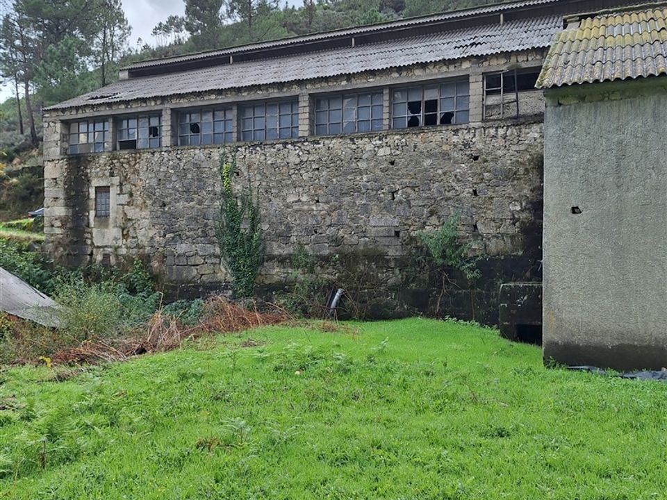 Erhvervsejendom i Covilha, Castelo Branco - foto 3