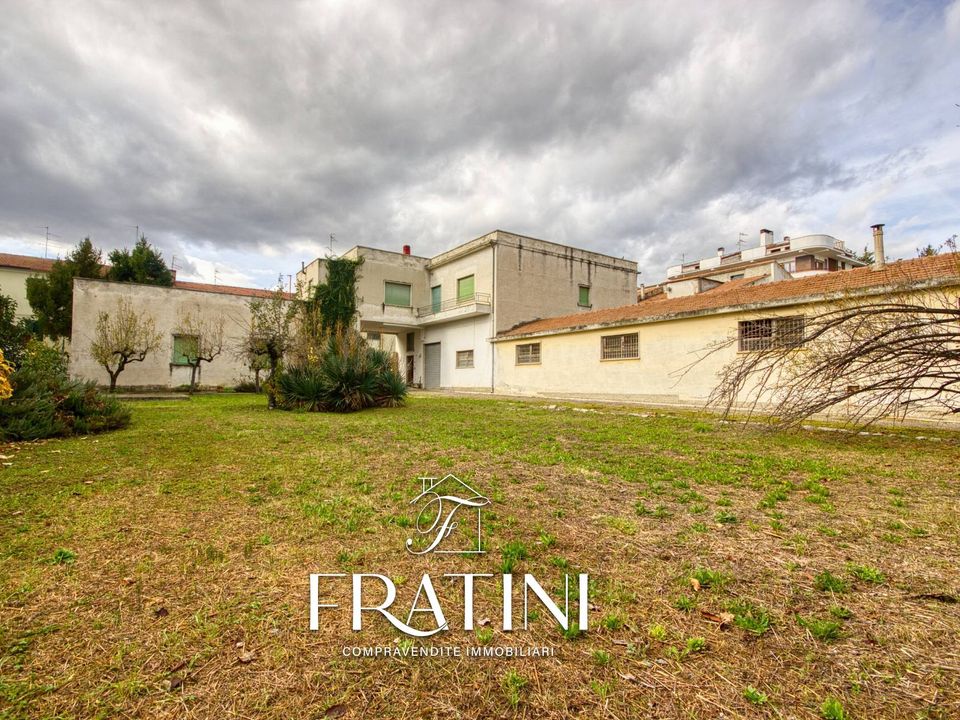 Villa a Sant'Egidio alla Vibrata, Teramo - foto 1