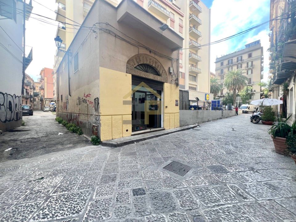 Erhvervsejendom i Palermo, Palermo - foto 1