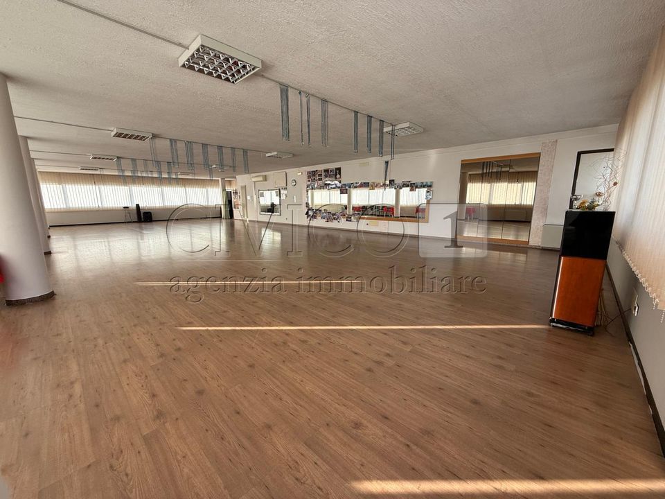 Erhvervsejendom i Torri di Quartesolo, Vicenza - foto 1