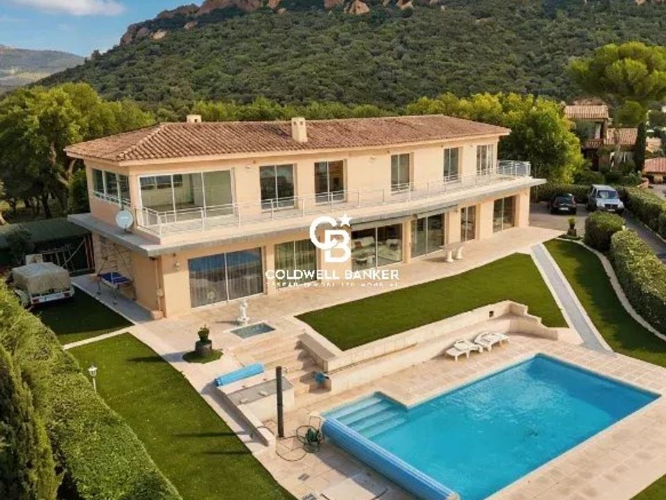 Villa i Saint-Raphaël, Var - foto 1