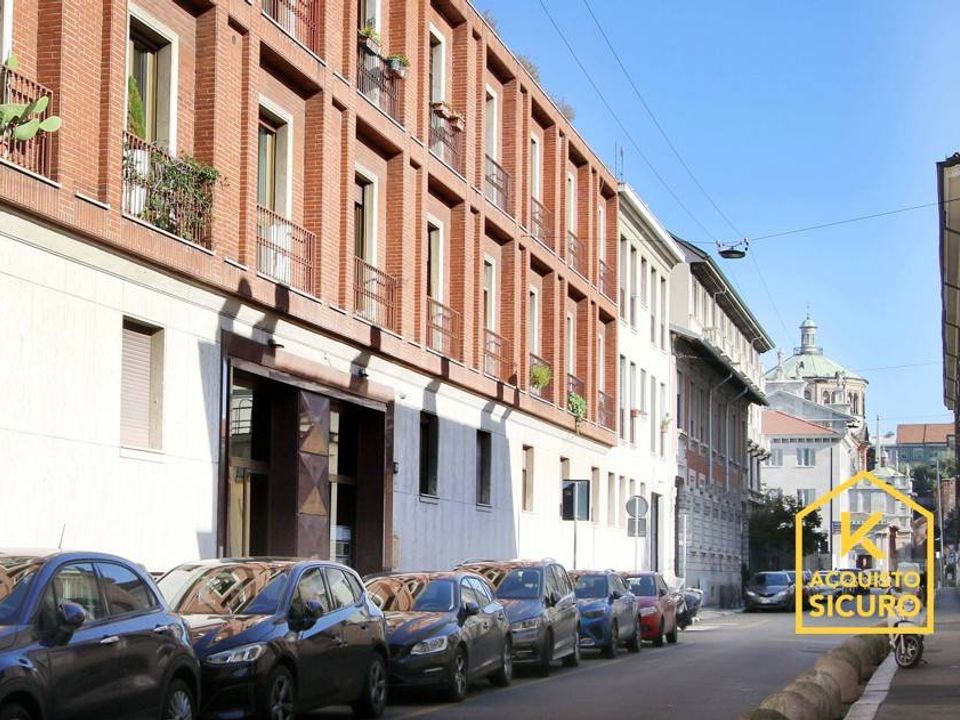 Erhvervsejendom i Milan, Milan - foto 1
