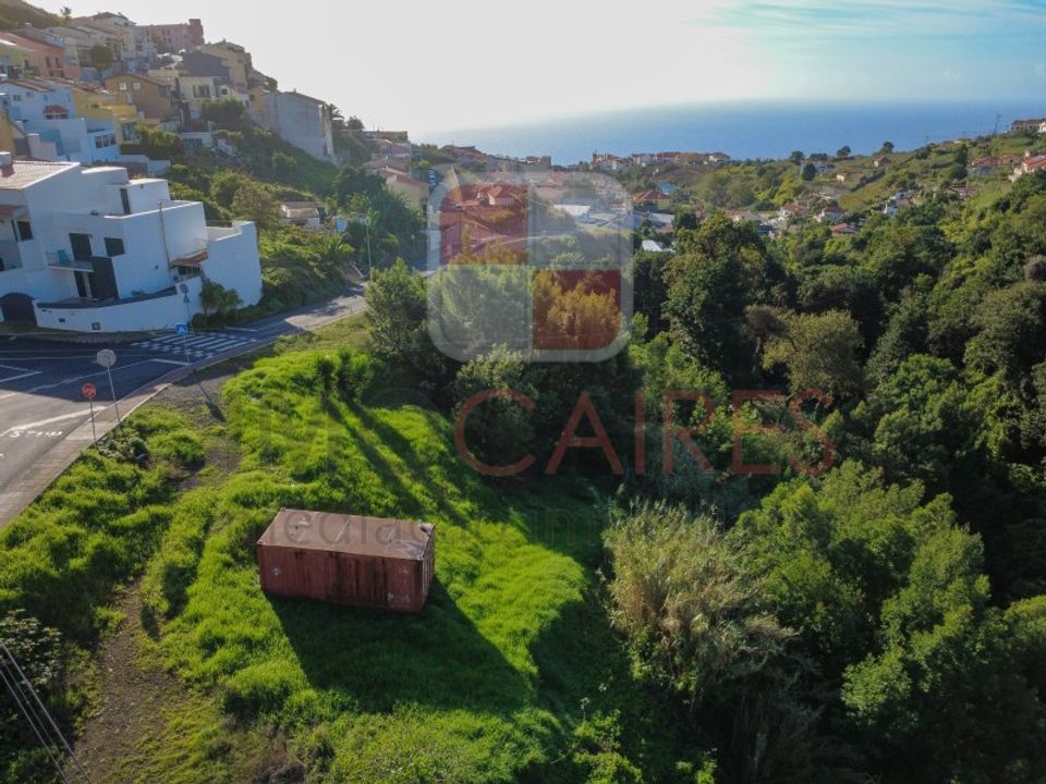 Helårsgrund i Caniço, Madeira - foto 1