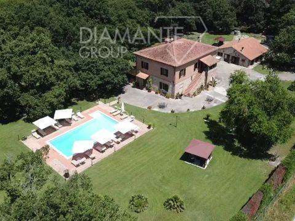 Farm hus i Castiglione del Lago, Perugia - foto 1