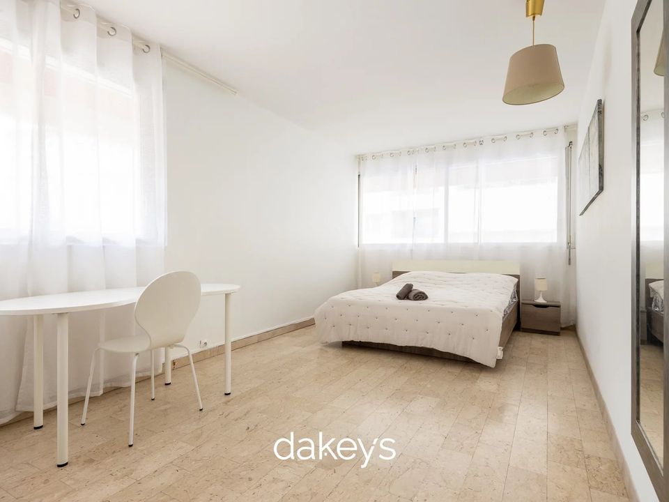 Erhvervsejendom i Marseille, Bouches-du-Rhone - foto 3