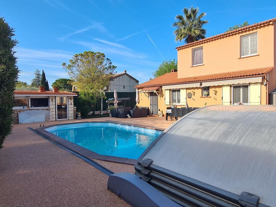 Villa i Aubagne en Provence, Bouches-du-Rhone - foto 2