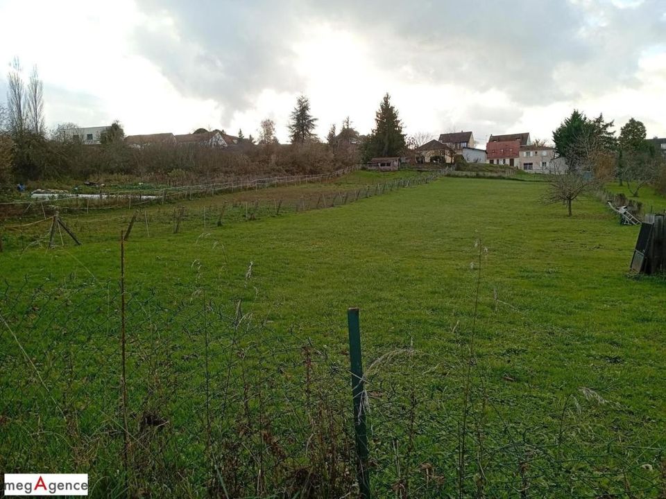 Helårsgrund i Cusset, Allier - foto 2