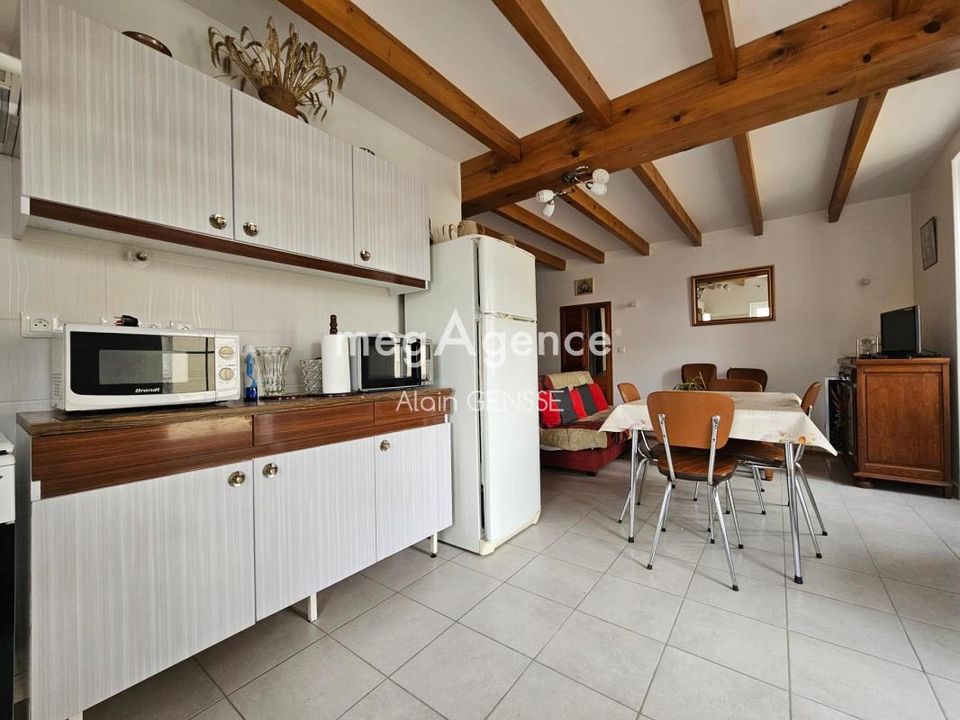 Villa i Saint-Jean-d'Angely, Charente-Maritime - foto 1