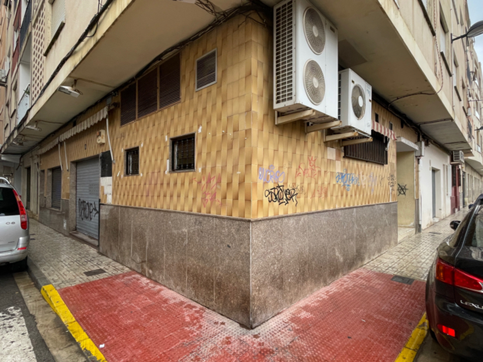 L'establiment comercial a Canals, Valencia - foto 2