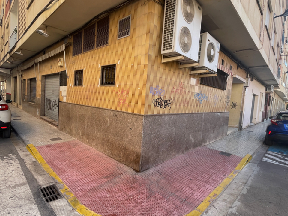L'establiment comercial a Canals, Valencia - foto 3