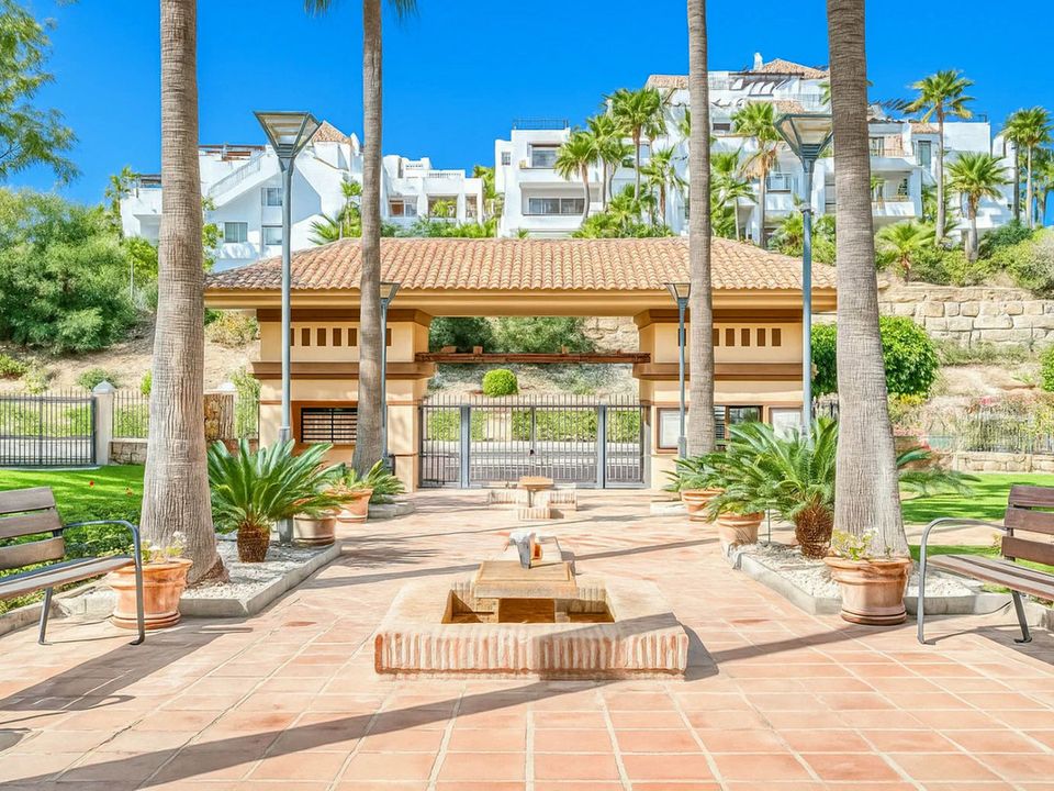 Lejlighed i Benahavis, Malaga - foto 2