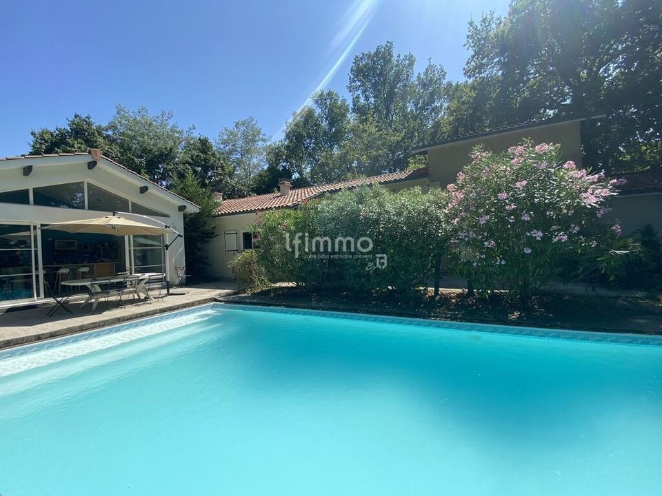 Villa in Arsac, Gironde - foto 1