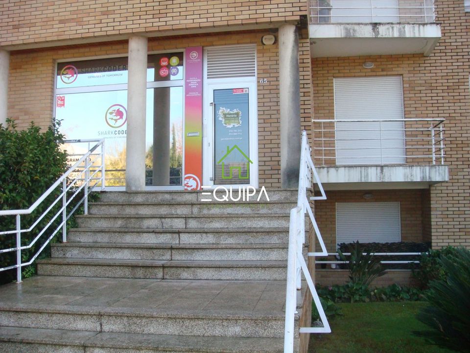 Erhvervsejendom i Paredes, Porto - foto 2