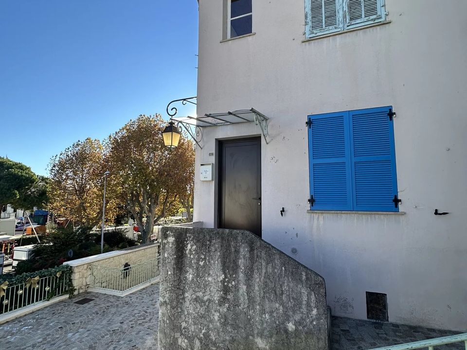 Villa i Saint-Laurent-du-Var, Alpes-Maritimes - foto 5
