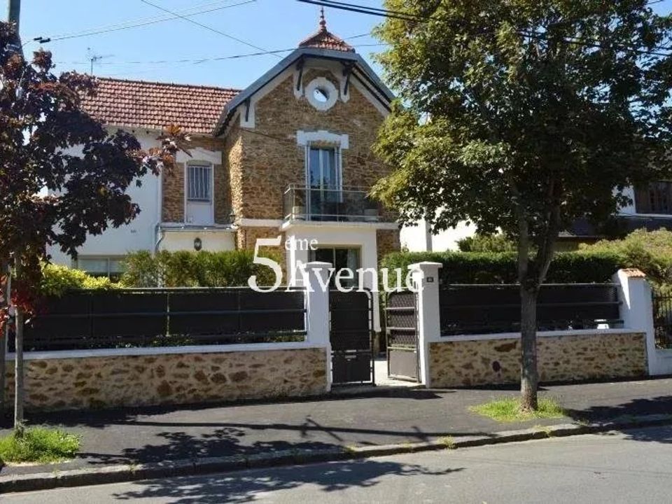 Villa i Saint-Maur-des-Fossés, Val-de-Marne - foto 1