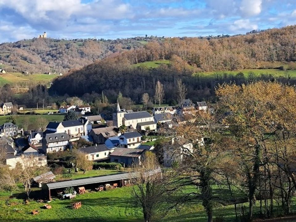 Gårdshus i Bourg-de-Bigorre, Hautes-Pyrenees - bilde 3