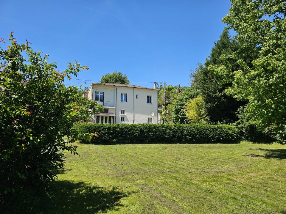 Landsbyhus i Confolens, Charente - foto 1