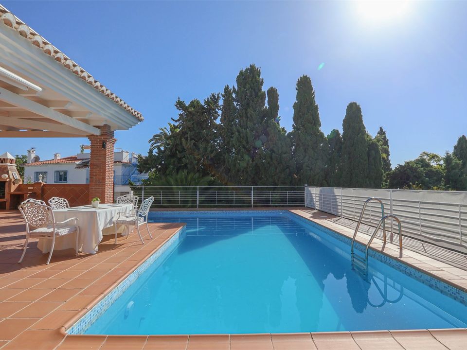 Villa i Nerja, Malaga - foto 4