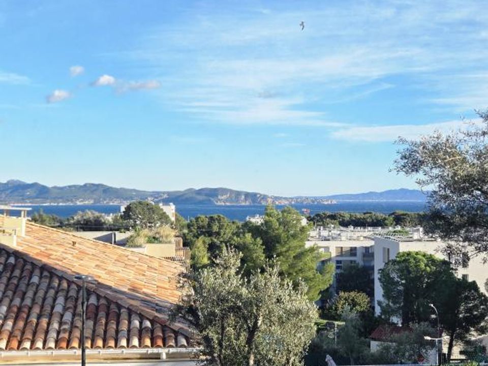 Lejlighed i La Ciotat, Bouches-du-Rhone - foto 2