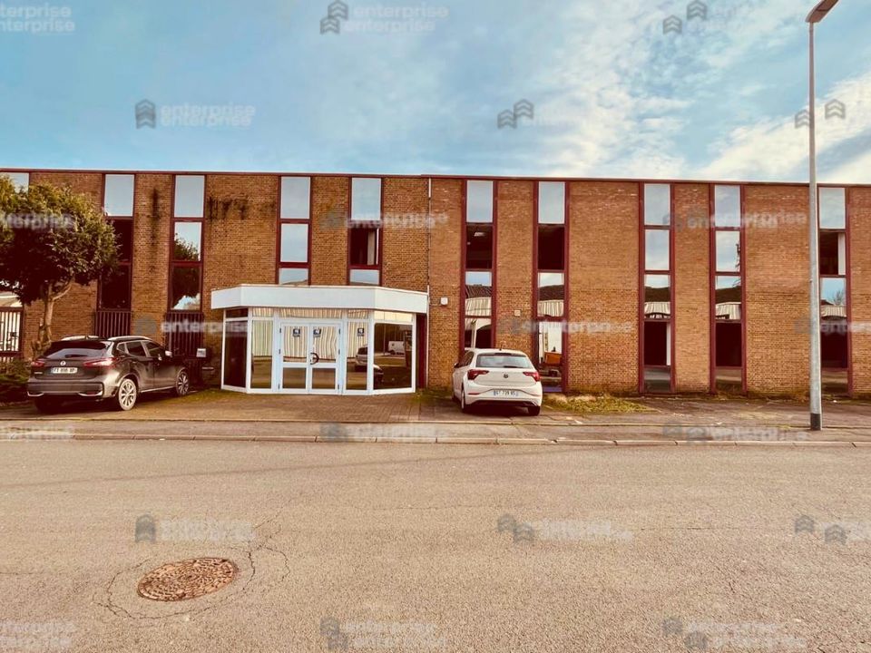 Erhvervsejendom i Lens, Pas-de-Calais - foto 2
