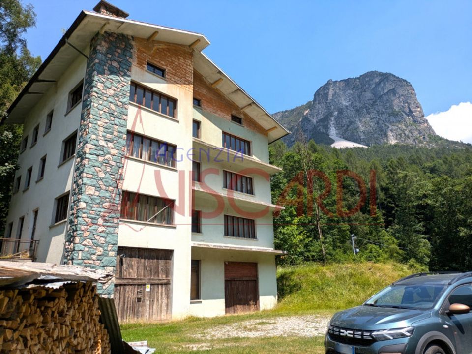 Villa i Val di Zoldo, Belluno - foto 1
