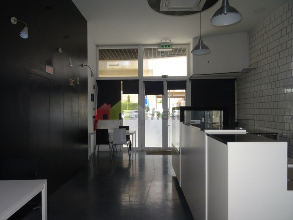 Erhvervsejendom i Barreiro, Setubal - foto 4