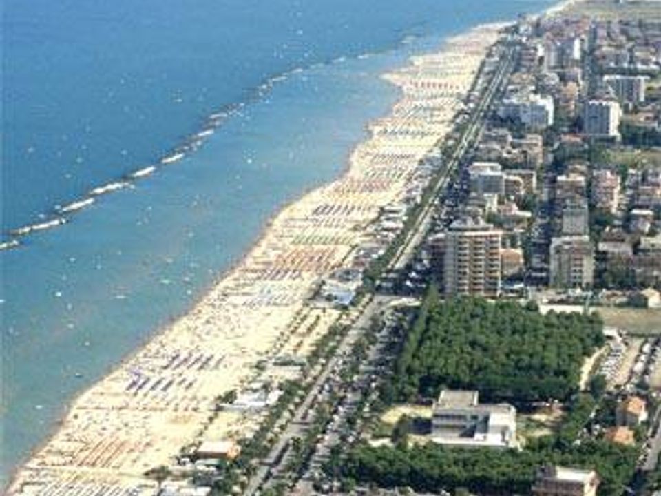 Erhvervsejendom i Porto San Giorgio, Fermo - foto 2