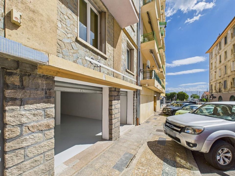 Erhvervsejendom i Ajaccio, Corse-du-Sud - foto 1
