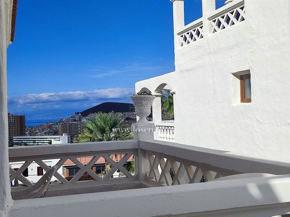 Lejlighed i Playa De Los Cristianos, Tenerife - foto 1