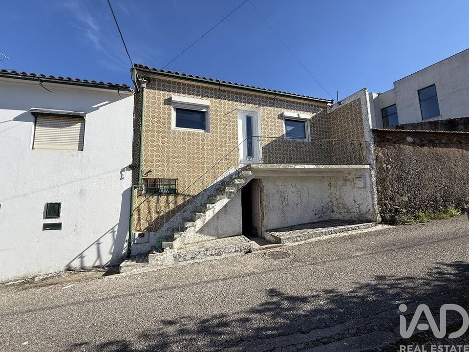 Dom szeregowy: Miranda do Corvo, Coimbra – zdjęcie 1