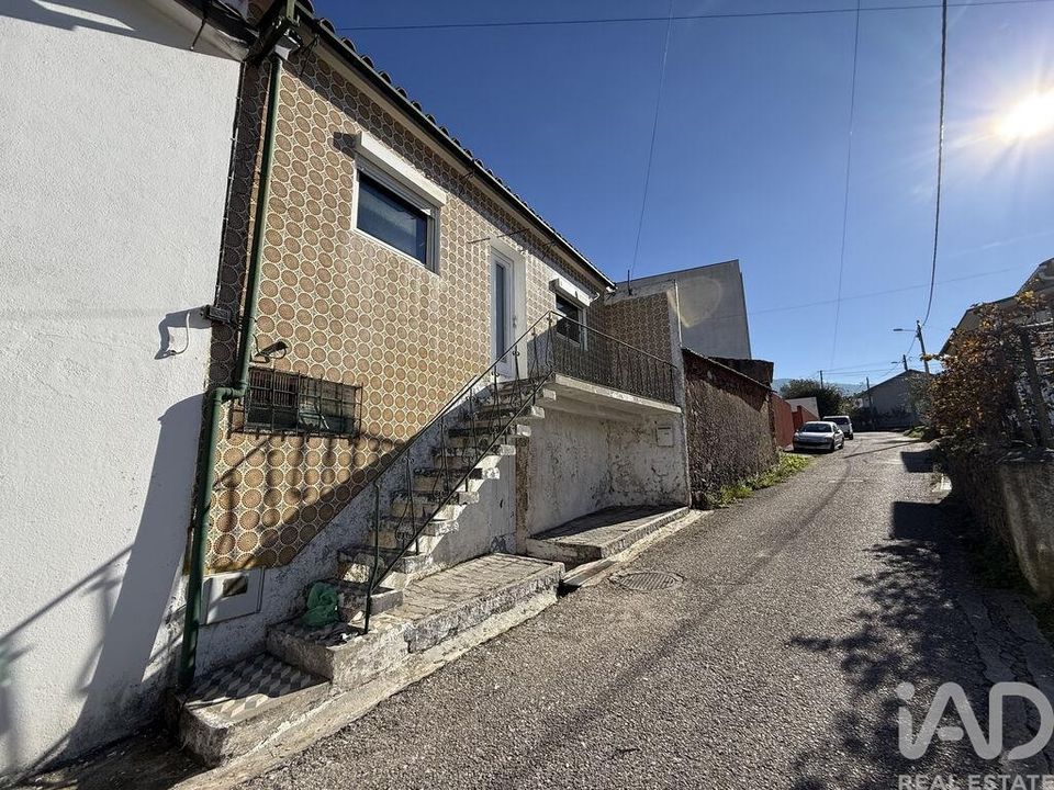 Dom szeregowy: Miranda do Corvo, Coimbra – zdjęcie 3