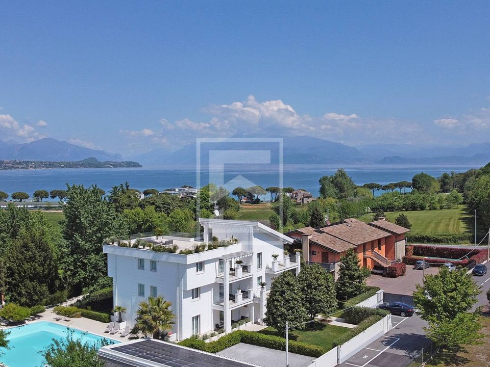 Villa i Desenzano del Garda, Brescia - foto 1