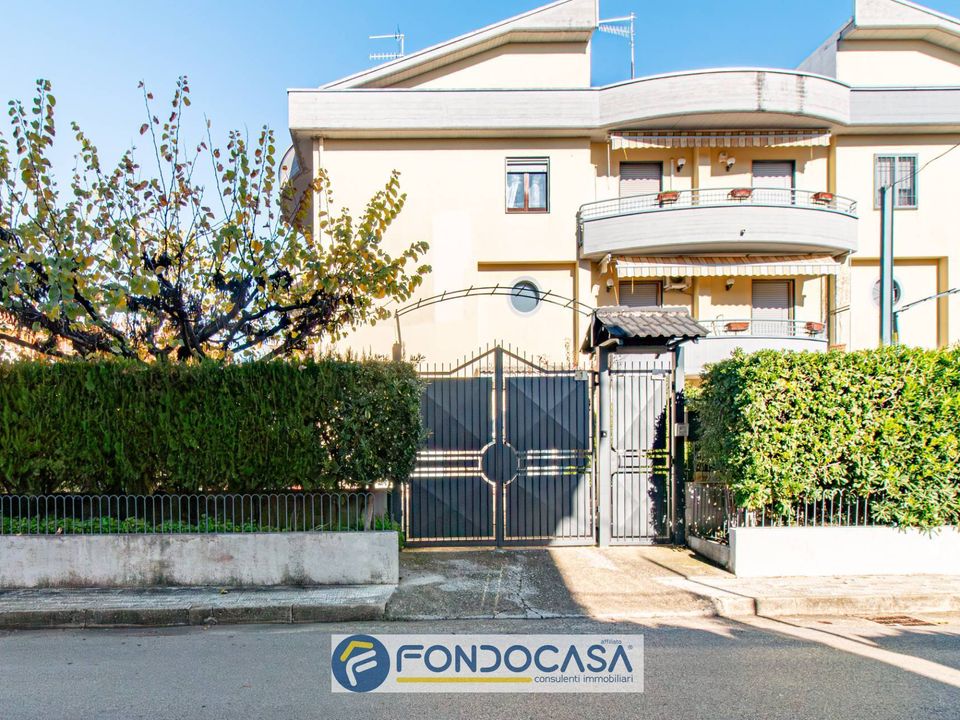 Rækkehus i Montecorvino Pugliano, Salerno - foto 2