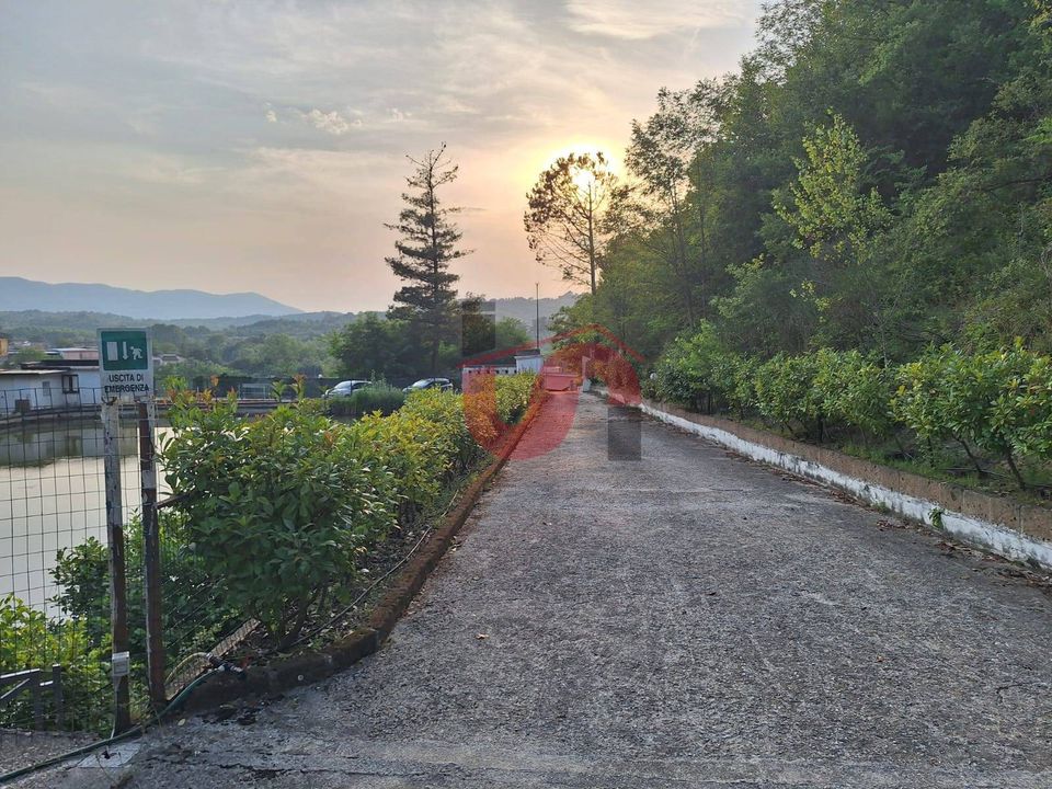 Erhvervsejendom i Ceppaloni, Benevento - foto 2