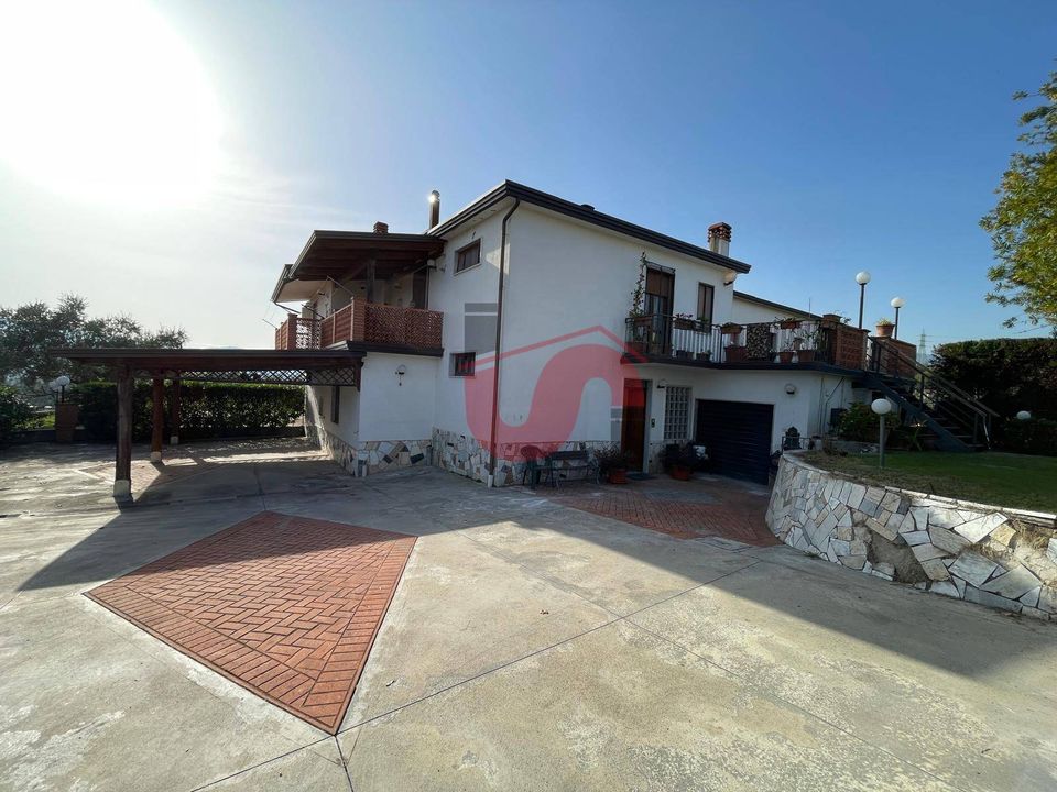 Villa in Benevento, Benevento - photo 3