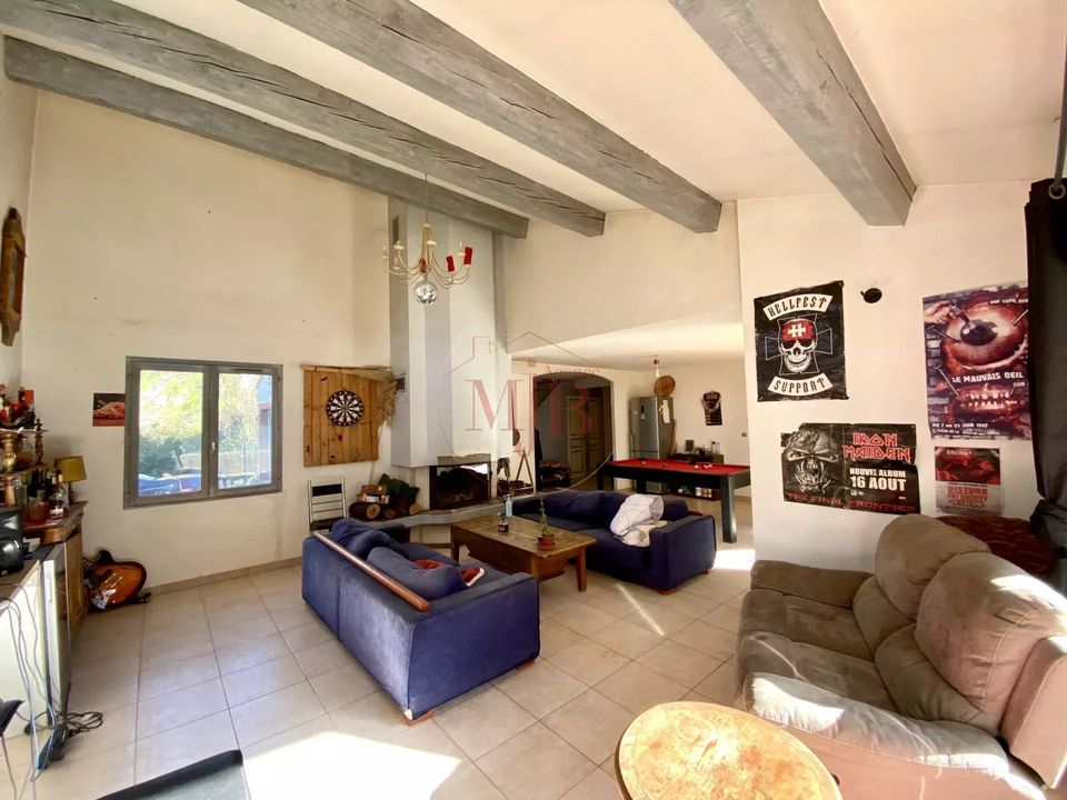 Villa i Aubagne en Provence, Bouches-du-Rhone - foto 4
