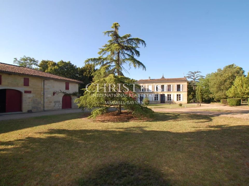 Landejendom i Saint-Sulpice-et-Cameyrac, Gironde - foto 1