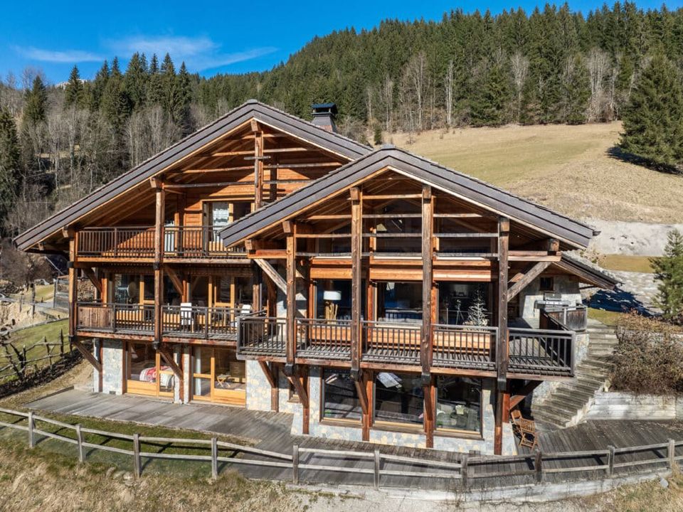 Villa i La Chapelle-d'Abondance, Haute-Savoie - foto 1