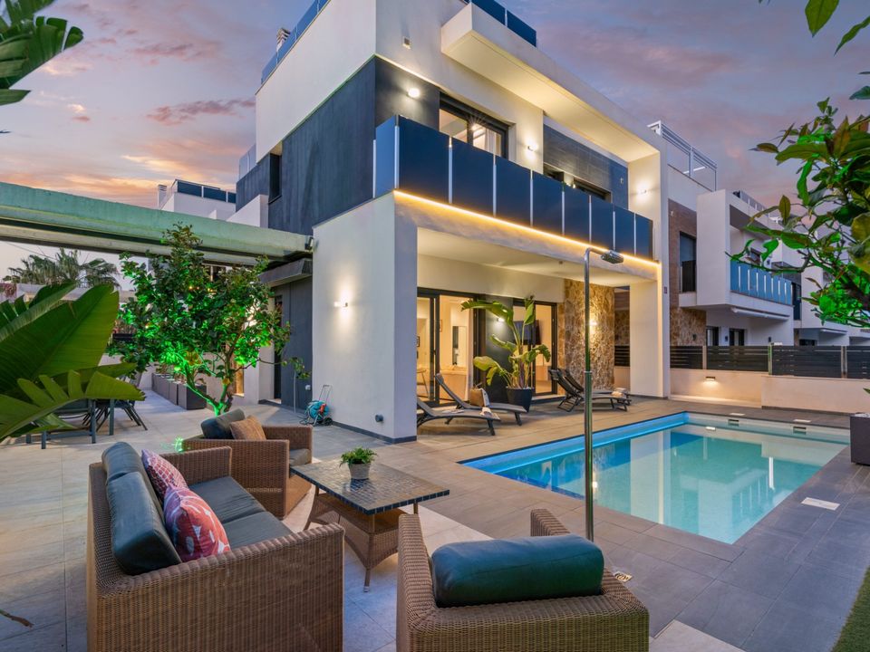 Villa i Orihuela Costa, Alicante - foto 1