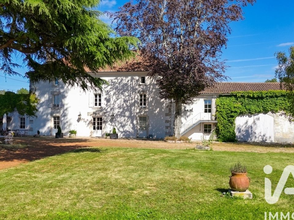Villa a Bourg-Charente, Charente - foto 1