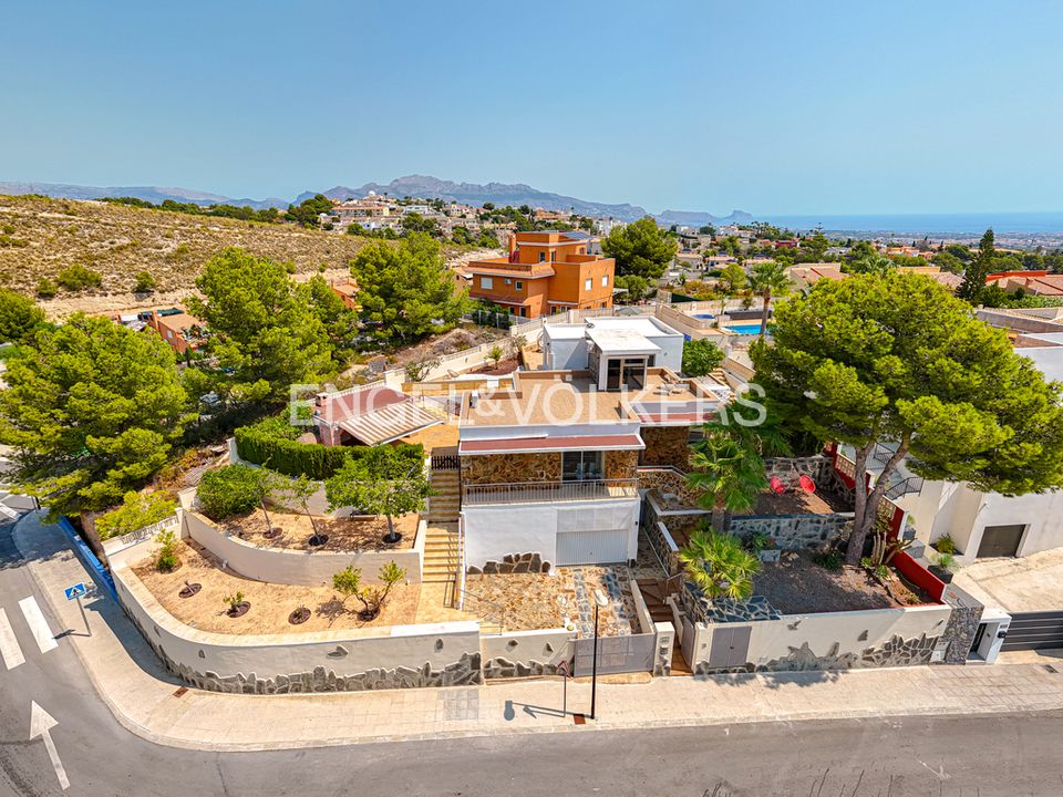 Villa a La Nucia, Alicante - foto 1