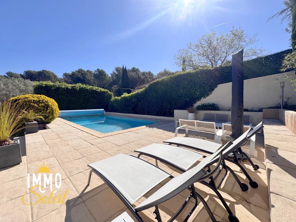 Villa i Aubagne en Provence, Bouches-du-Rhone - foto 2